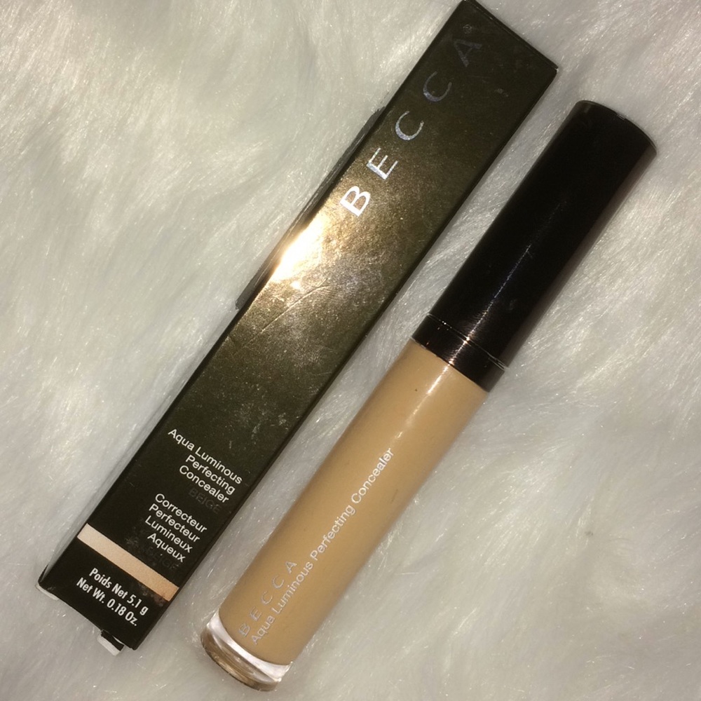 Becca Aqua Luminous Concealer